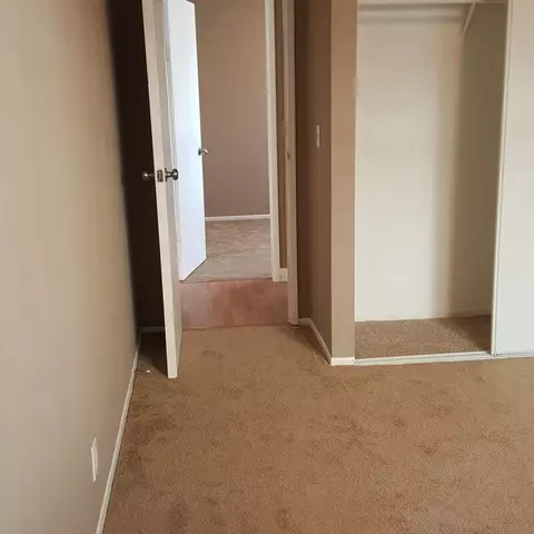 43616 Oleander St, Lancaster, CA 93535 photo 7