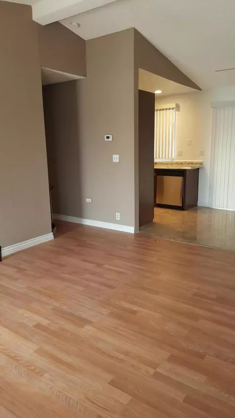 43616 Oleander St, Lancaster, CA 93535 photo 6