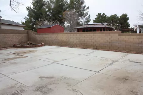 43945 Broadwater Ave, Lancaster, CA 93535 photo 12