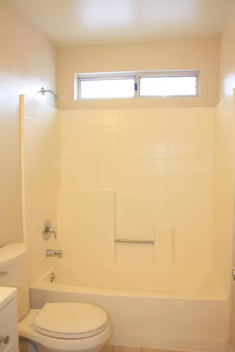 43945 Broadwater Ave, Lancaster, CA 93535 photo 6