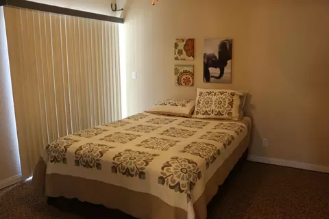 8722 Avenue E W, Lancaster, CA 93536 photo 24