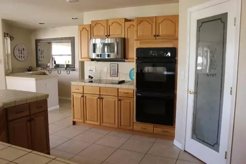 8722 Avenue E W, Lancaster, CA 93536 photo 19