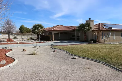 8722 Avenue E W, Lancaster, CA 93536 photo 63