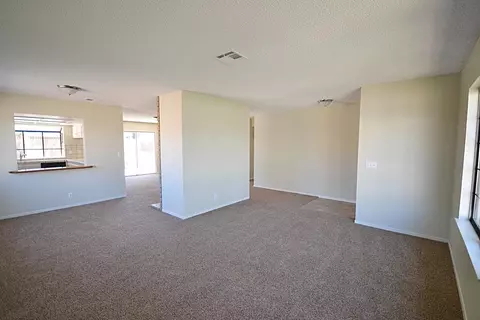 37204 29th Pl, Palmdale, CA 93550 photo 3
