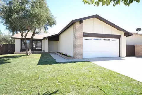 37204 29th Pl, Palmdale, CA 93550 photo 1