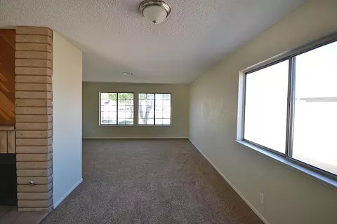 37204 29th Pl, Palmdale, CA 93550 photo 4