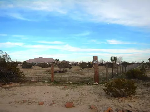 6952 Gibbs Ave, Mojave, CA 93501 photo 6