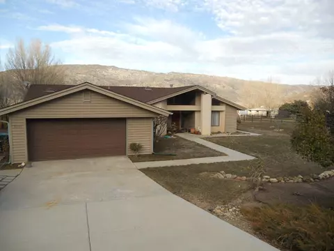 30001 Sunland Way, Tehachapi, CA 93561 photo 1