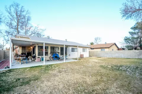 618 Avenue J4 E, Lancaster, CA 93535 photo 20