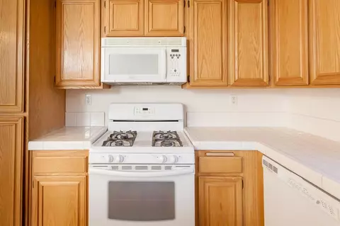 45664 Knightsbridge St, Lancaster, CA 93534 photo 6