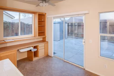 45664 Knightsbridge St, Lancaster, CA 93534 photo 8