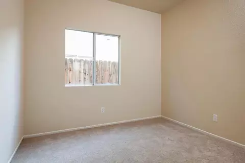 45664 Knightsbridge St, Lancaster, CA 93534 photo 9