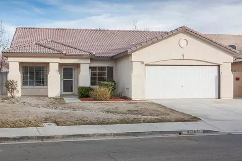 45664 Knightsbridge St, Lancaster, CA 93534 photo 1