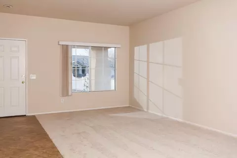 45664 Knightsbridge St, Lancaster, CA 93534 photo 2