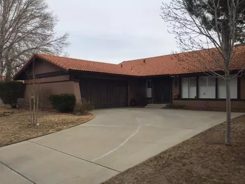 44602 12th St E, Lancaster, CA 93535 photo 1