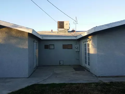 338 Kettering St E, Lancaster, CA 93535 photo 7