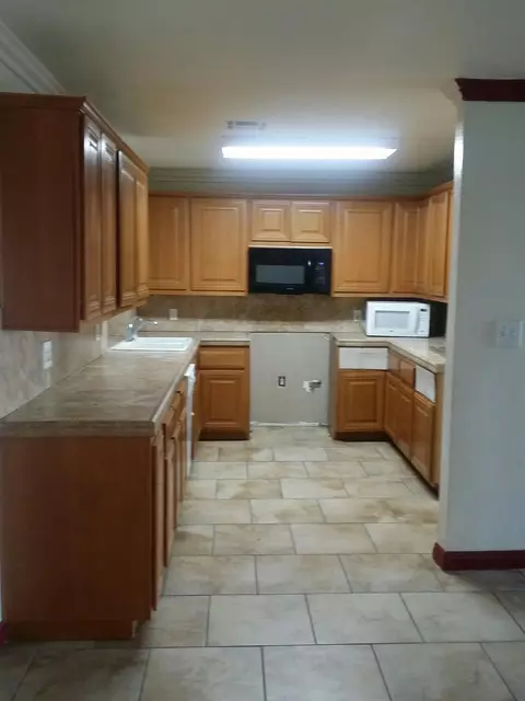 338 Kettering St E, Lancaster, CA 93535 photo 10