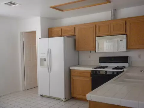 43528 32nd St E, Lancaster, CA 93535 photo 5