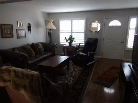 20112 Sears Dr, Tehachapi, CA 93561 photo 4