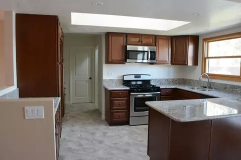 19701 Piedra Dr, Tehachapi, CA 93561 photo 9