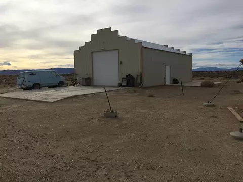 1161 125th St W, Rosamond, CA 93560 photo 2