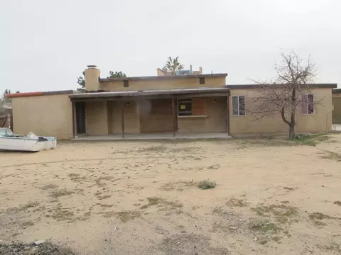 19400 Tonkawan Rd, Apple Valley, CA 92307 photo 3