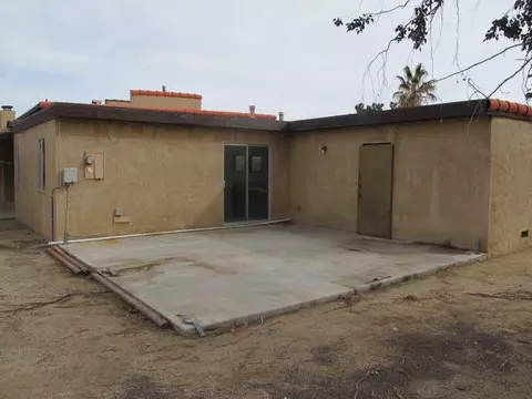 19400 Tonkawan Rd, Apple Valley, CA 92307 photo 4