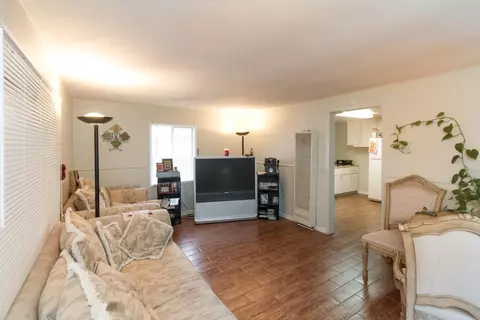 609 Avenue K12 E, Lancaster, CA 93535 photo 2