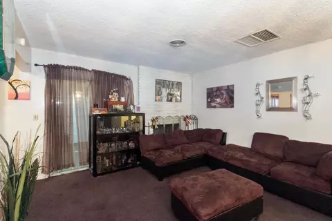 43646 Foxton Ave, Lancaster, CA 93535 photo 3