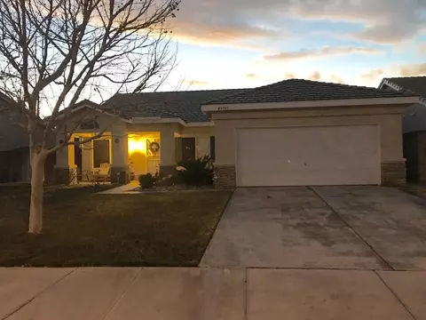 45705 Knightsbridge St, Lancaster, CA 93534 photo 2