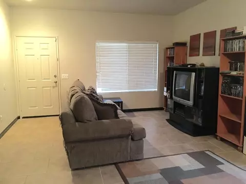 45705 Knightsbridge St, Lancaster, CA 93534 photo 11