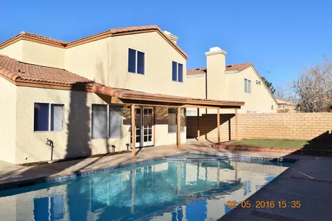 1142 Kildare St E, Lancaster, CA 93535 photo 2