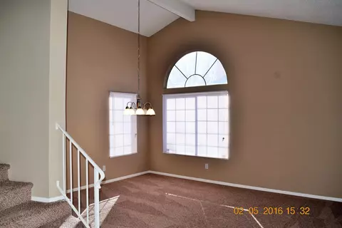 1142 Kildare St E, Lancaster, CA 93535 photo 5