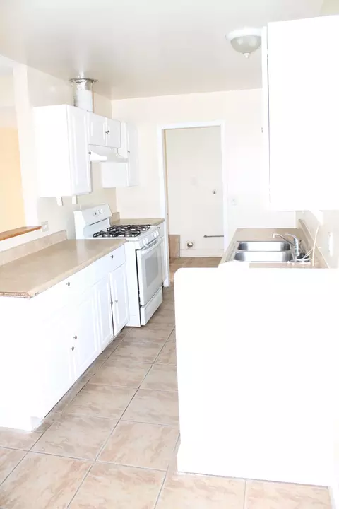 45317 6th St E, Lancaster, CA 93535 photo 7