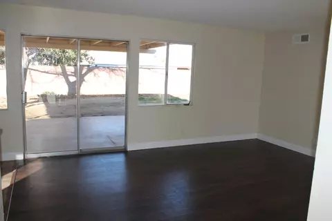 45317 6th St E, Lancaster, CA 93535 photo 3