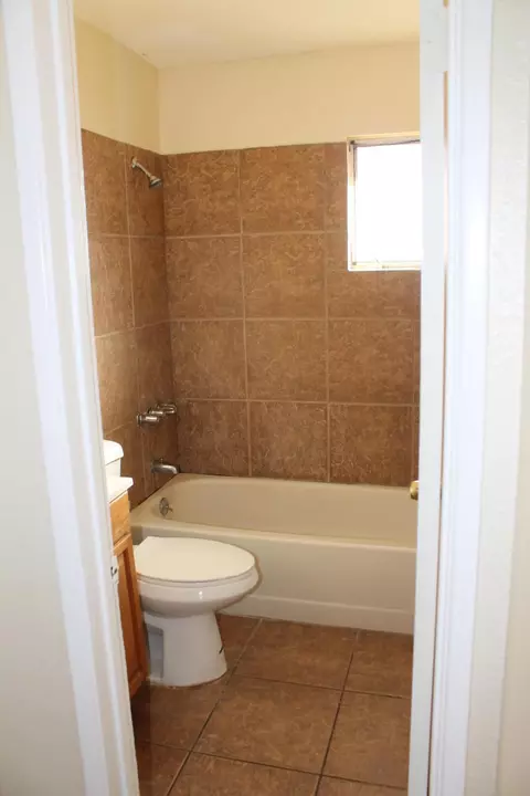 45317 6th St E, Lancaster, CA 93535 photo 8