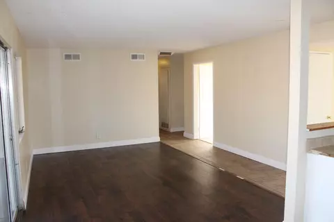 45317 6th St E, Lancaster, CA 93535 photo 5