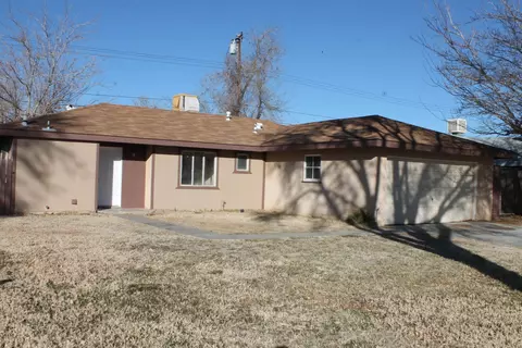 45317 6th St E, Lancaster, CA 93535 photo 1