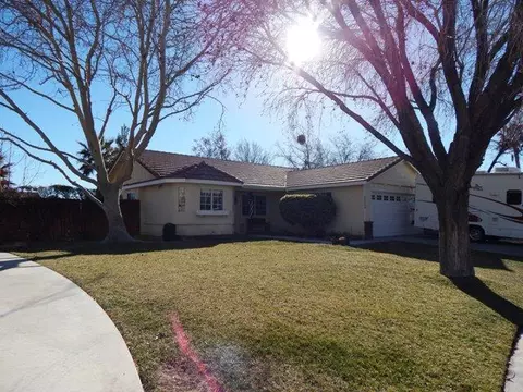 43040 21st St W, Lancaster, CA 93536 photo 1