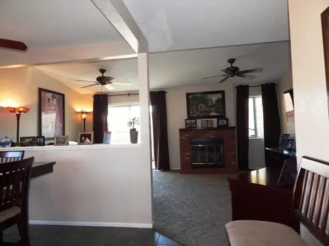 43040 21st St W, Lancaster, CA 93536 photo 3