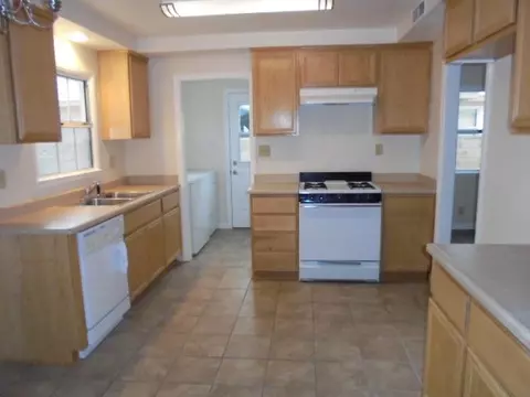 1338 Indian Sage Rd, Lancaster, CA 93534 photo 2