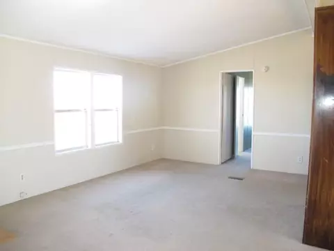 12030 Buckwheat Rd, Pinon Hills, CA 92372 photo 9