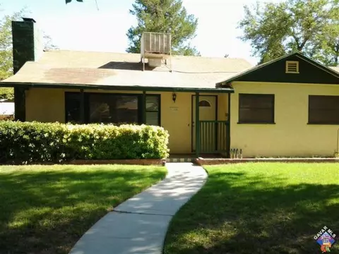 1158 Ivyton St W, Lancaster, CA 93534 photo 1