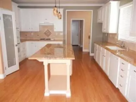 43257 Sunny Ln, Lancaster, CA 93536 photo 4