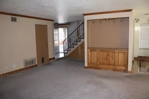 37677 Dixie Dr, Palmdale, CA 93550 photo 5
