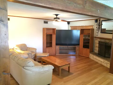 1105 Avenue J1 E, Lancaster, CA 93535 photo 3