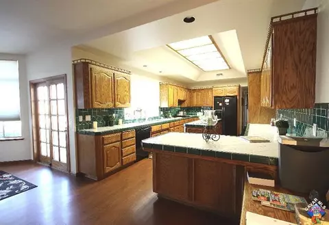 4137 Paddock Way, Lancaster, CA 93536 photo 10