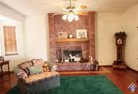 4137 Paddock Way, Lancaster, CA 93536 photo 8