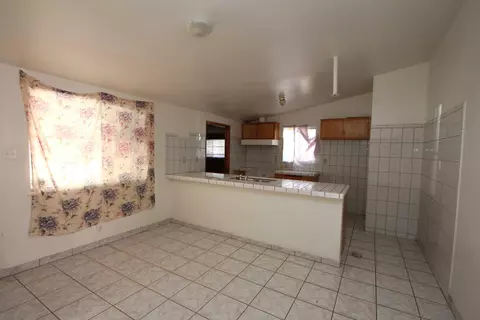 38463 37th St E, Palmdale, CA 93550 photo 5