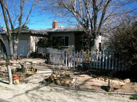 44320 Foxton Ave, Lancaster, CA 93535 photo 2